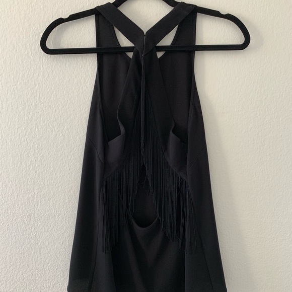 BCBGMAXAZRIA Elayne Fringe-Back Top - Picture 4 of 5